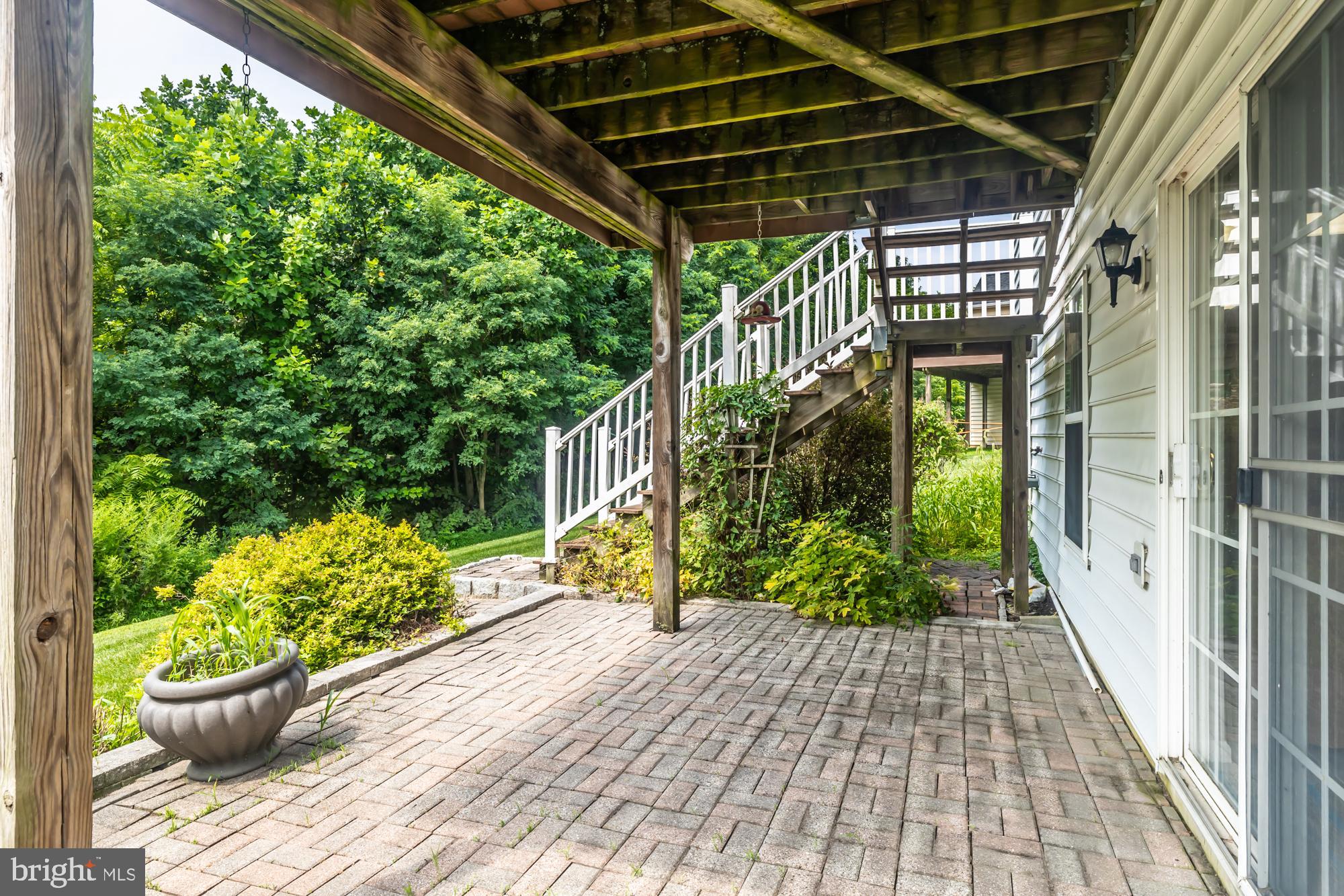 HILLVIEW - Residential