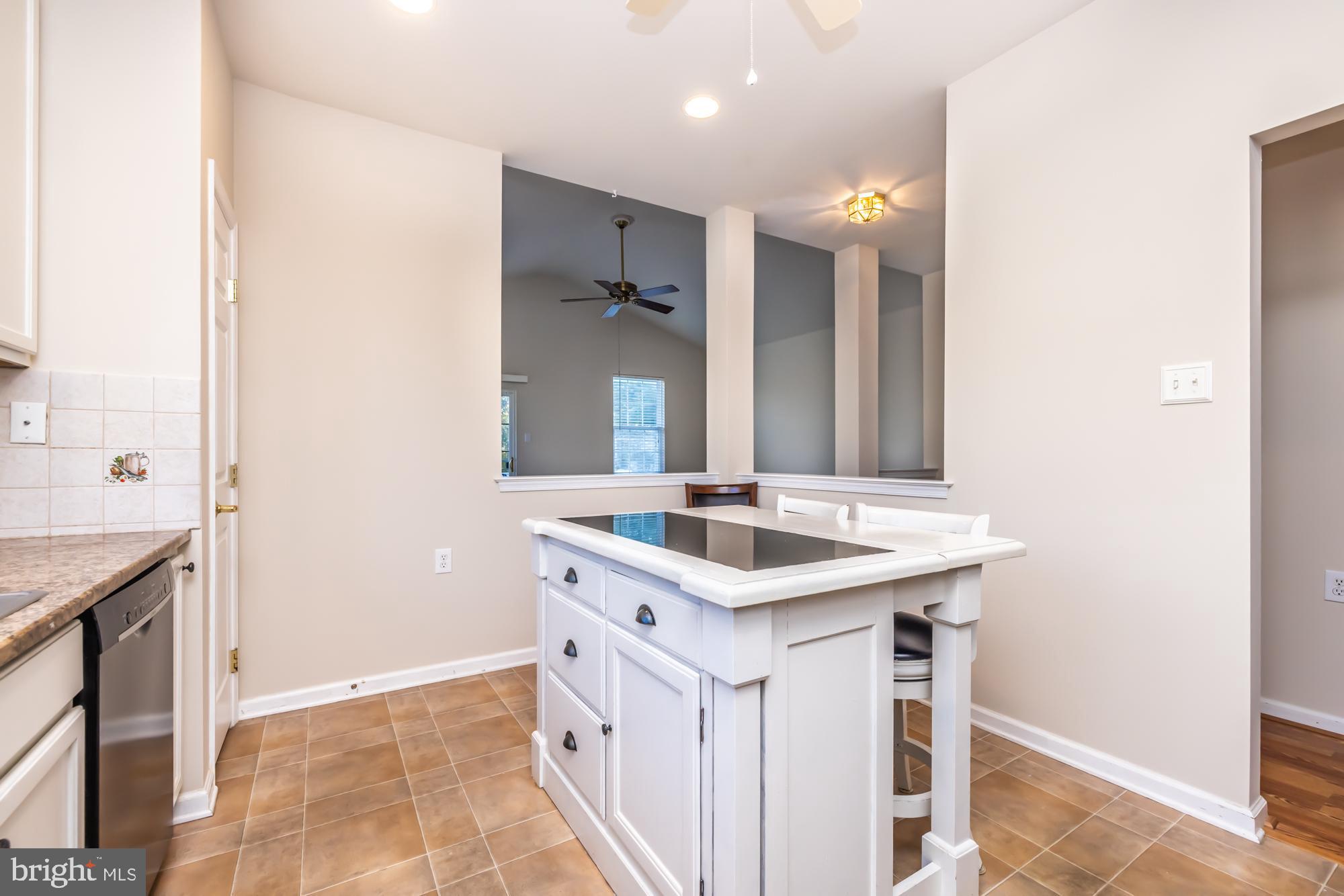 HILLVIEW - Residential