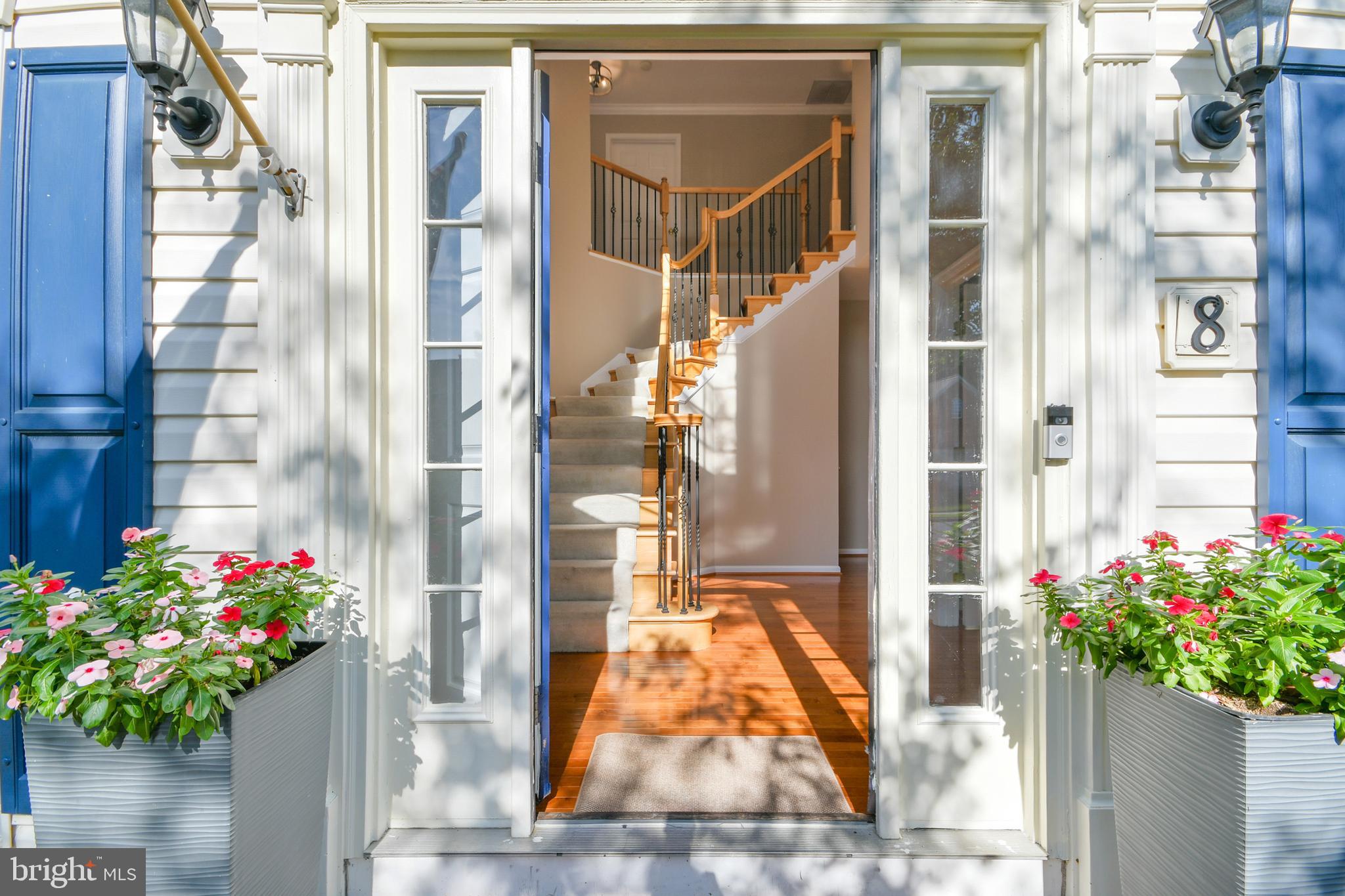 8 N POINTE TERRACE