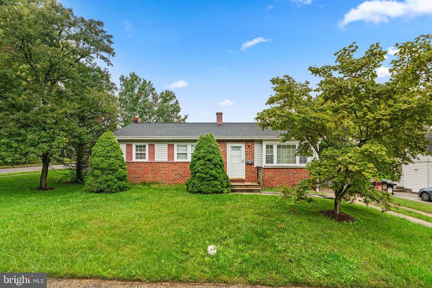 There is an offer deadline for Tuesday, October 8th, at 12pm.

Perfect opportunity for you to make this house, your new home. Corner lot, cul-de-sac location with a driveway and fully fenced yard and deck. New privacy fence with gates and new Bosch Dishwasher (2018), New Roof (2019), Primary Bath shower remodel (2019), New Furnace (2018) Updated electrical and replaced all 2 prong outlets throughout and new lighting in the basement (2023). New sump pumps and dryer (2020)Hardwood floors throughout the main level, 3 bedrooms and 2 bathrooms are upstairs. The basement is wide open with plenty of possibilities to add additional bedrooms. There is a half bath existing in the utility area that can be converted to a full bathroom to maximize the space. Walk out steps for a private entry to the basement. While this home is dated, it is the perfect opportunity to renovate to your own preferences. Comps in the area are $415-425k for renovated houses. Priced to sell, as-is. 

Multiple offers are expected, please submit highest and best.