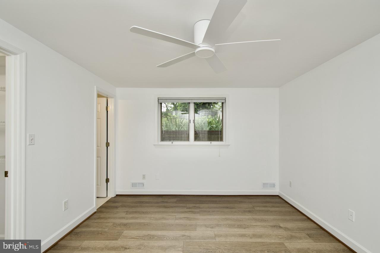 WILTON WOODS - Residential Lease