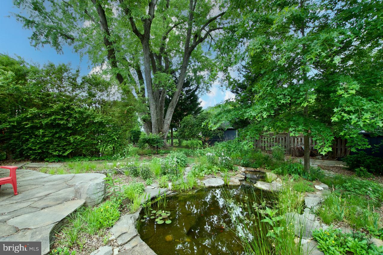 WILTON WOODS - Residential Lease