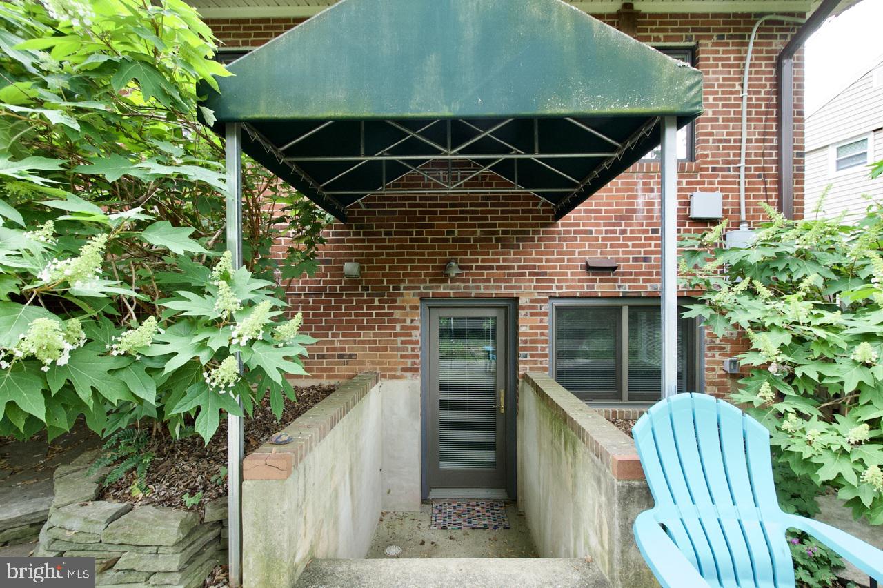 WILTON WOODS - Residential Lease