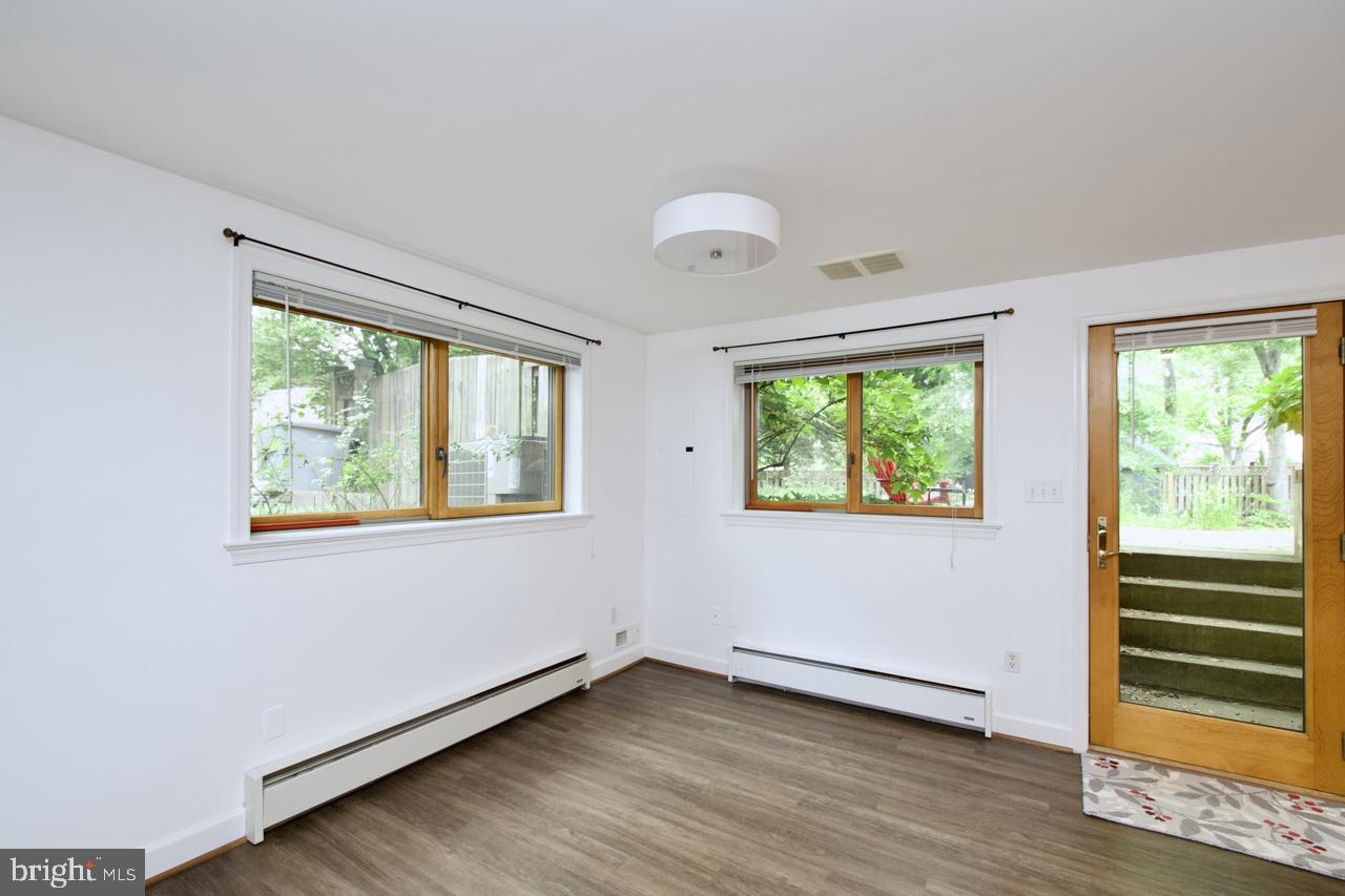 WILTON WOODS - Residential Lease