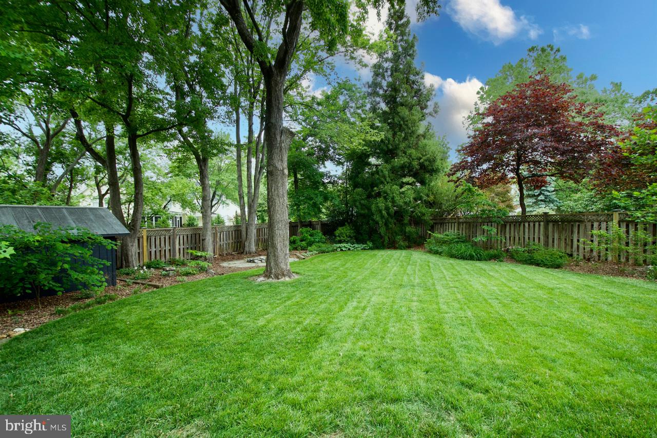 WILTON WOODS - Residential Lease