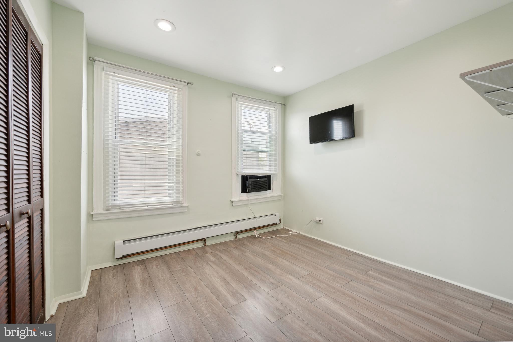 TACONY - Residential