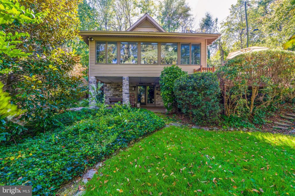 Photo of 2340 Raleigh Drive, LANCASTER, PA 17601 (MLS # PALA2084326)