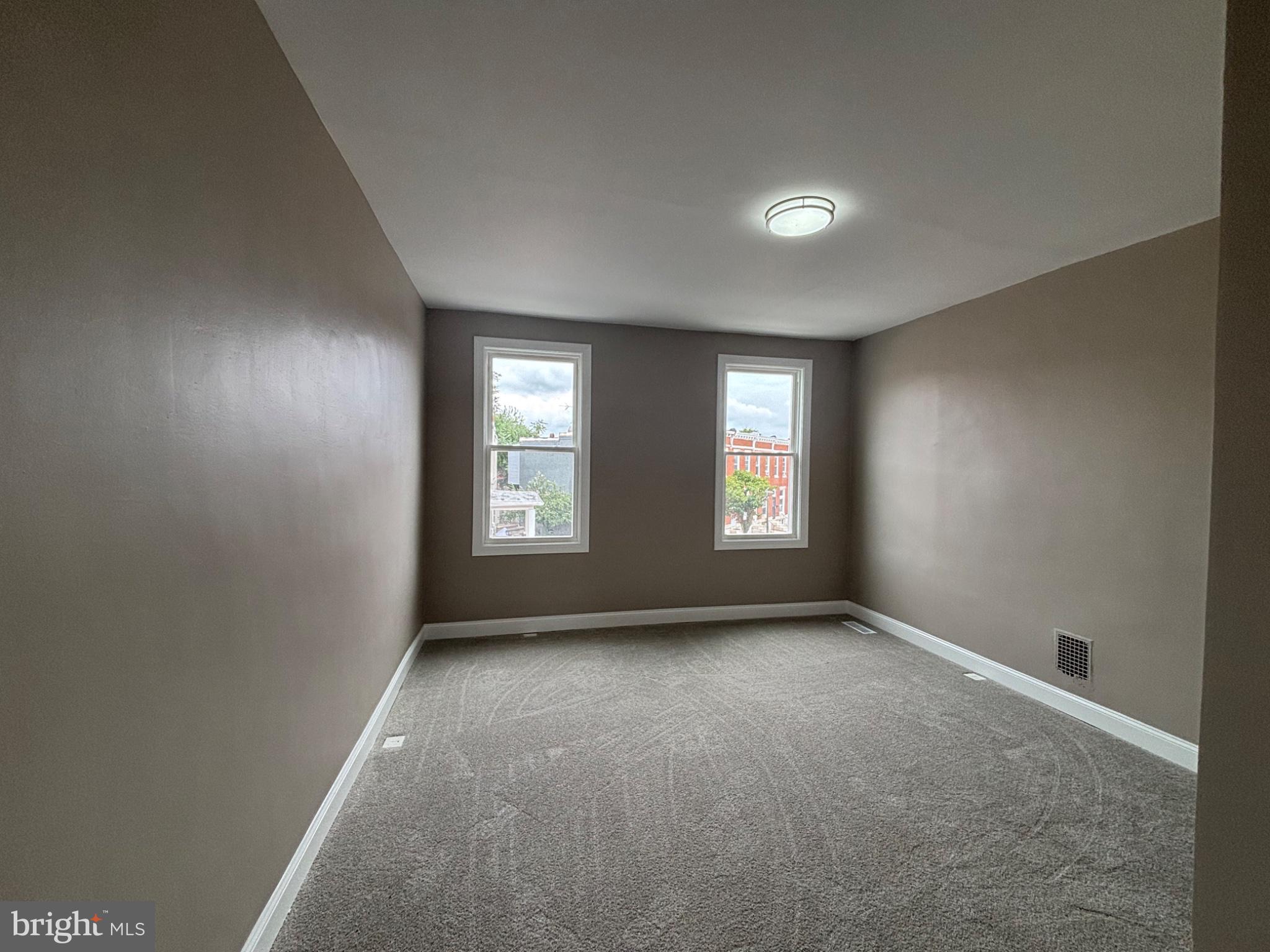 1611 DARLEY AVENUE