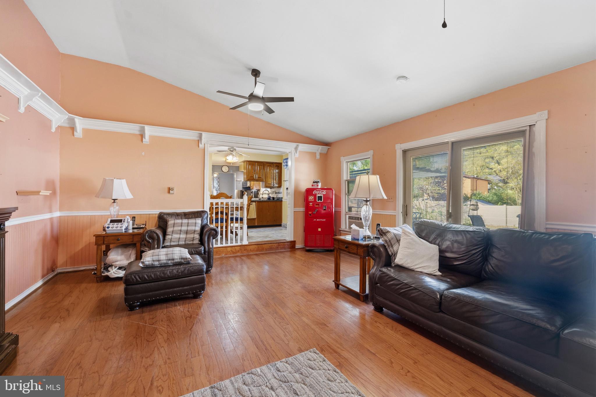 MANHATTAN BEACH - Residential