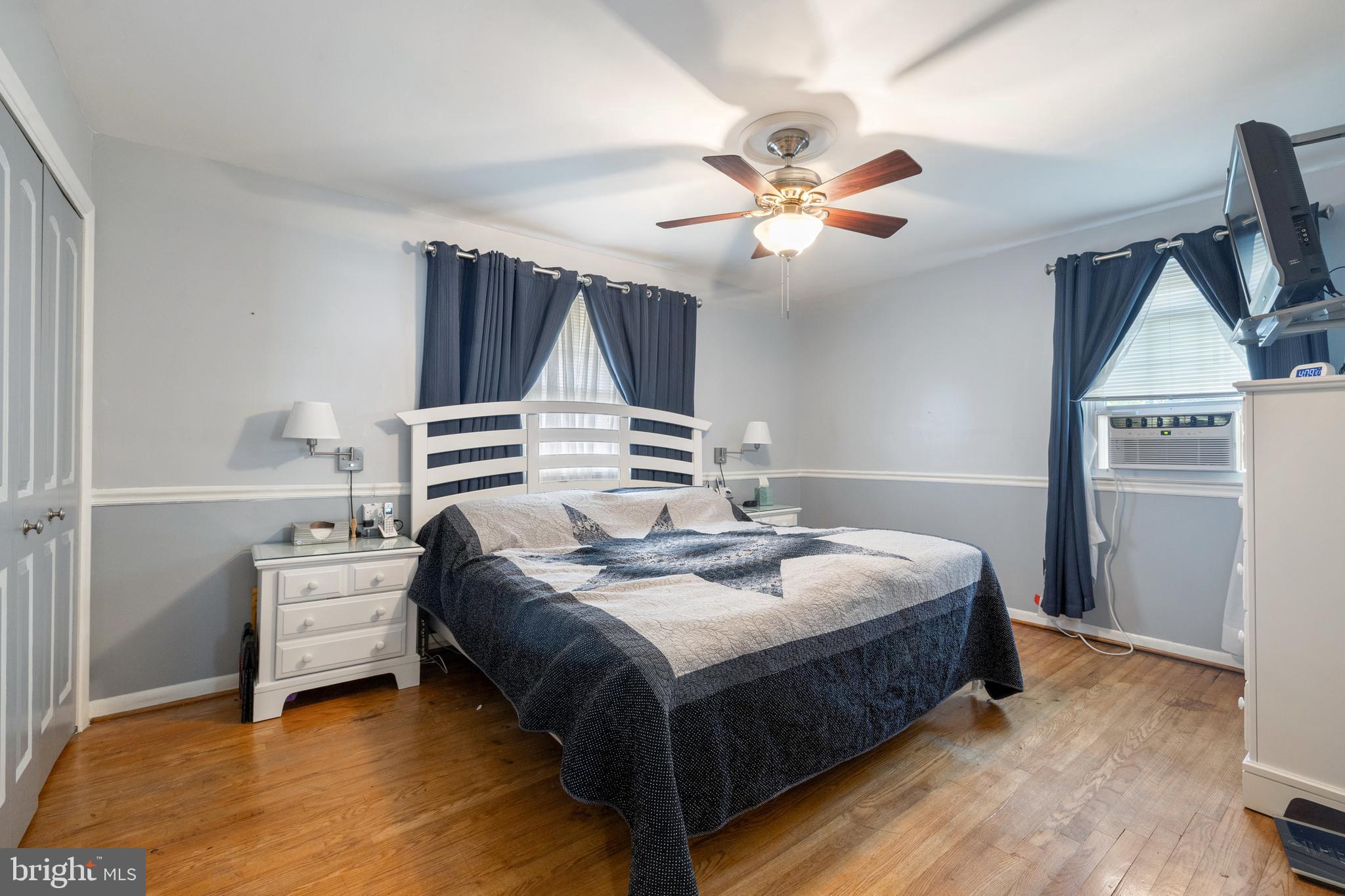 MANHATTAN BEACH - Residential