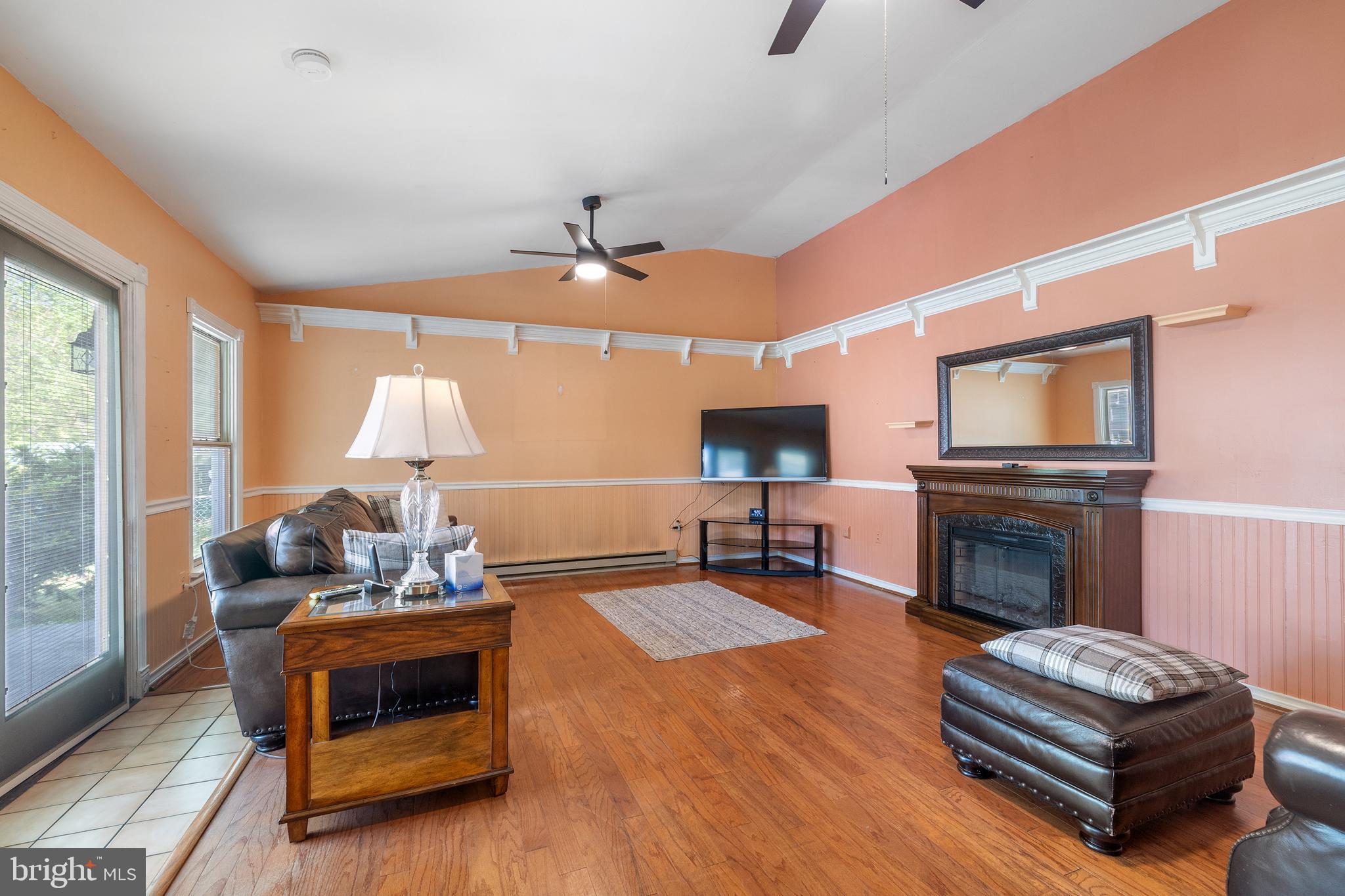 MANHATTAN BEACH - Residential