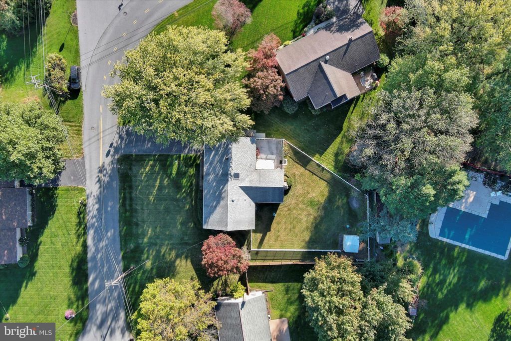 Photo of 26 Snyder Hill Road, Lititz, PA 17543 (MLS # PALA2040994)