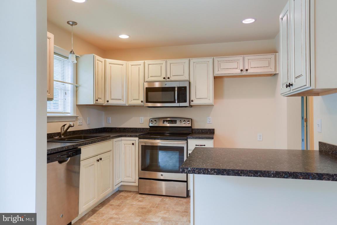 SOUTHERN VILLAGE - Residential