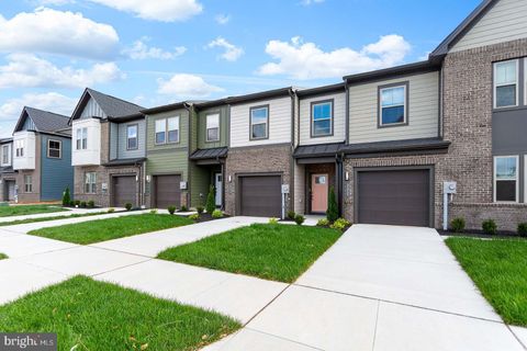 Townhouse For Rent - 226 Matilda Way<br/> FREDERICK, MD 21701