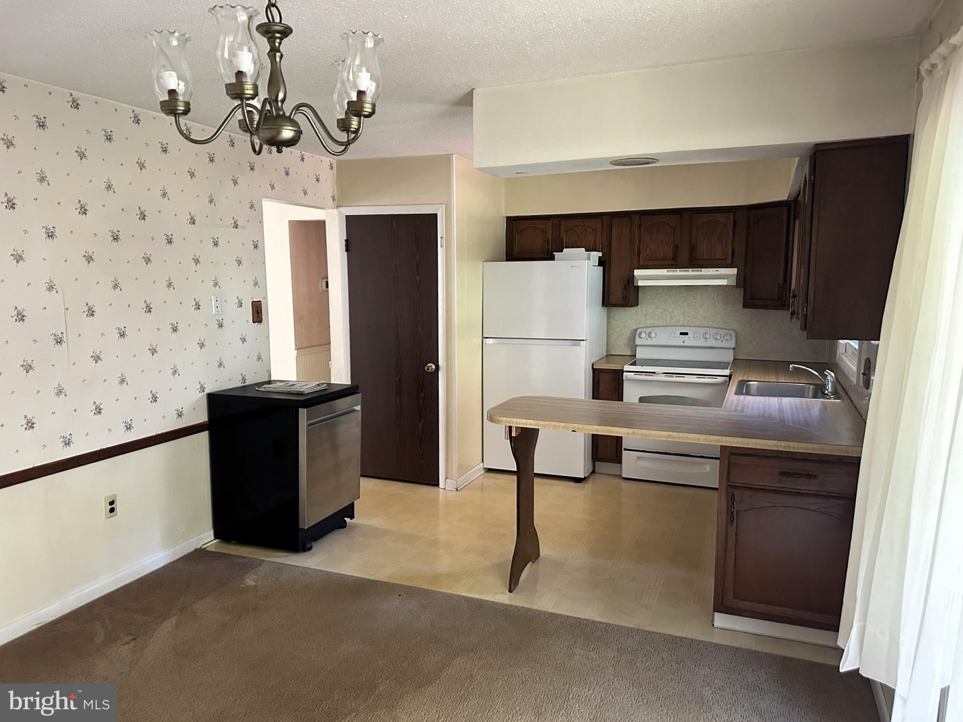 FREEDOM HILLS - Residential