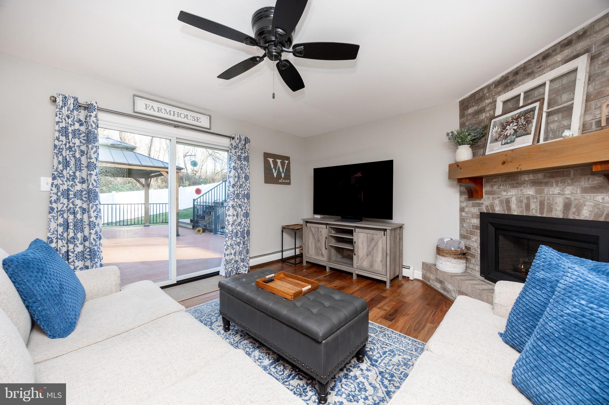 MARSHALL ESTATES - Residential