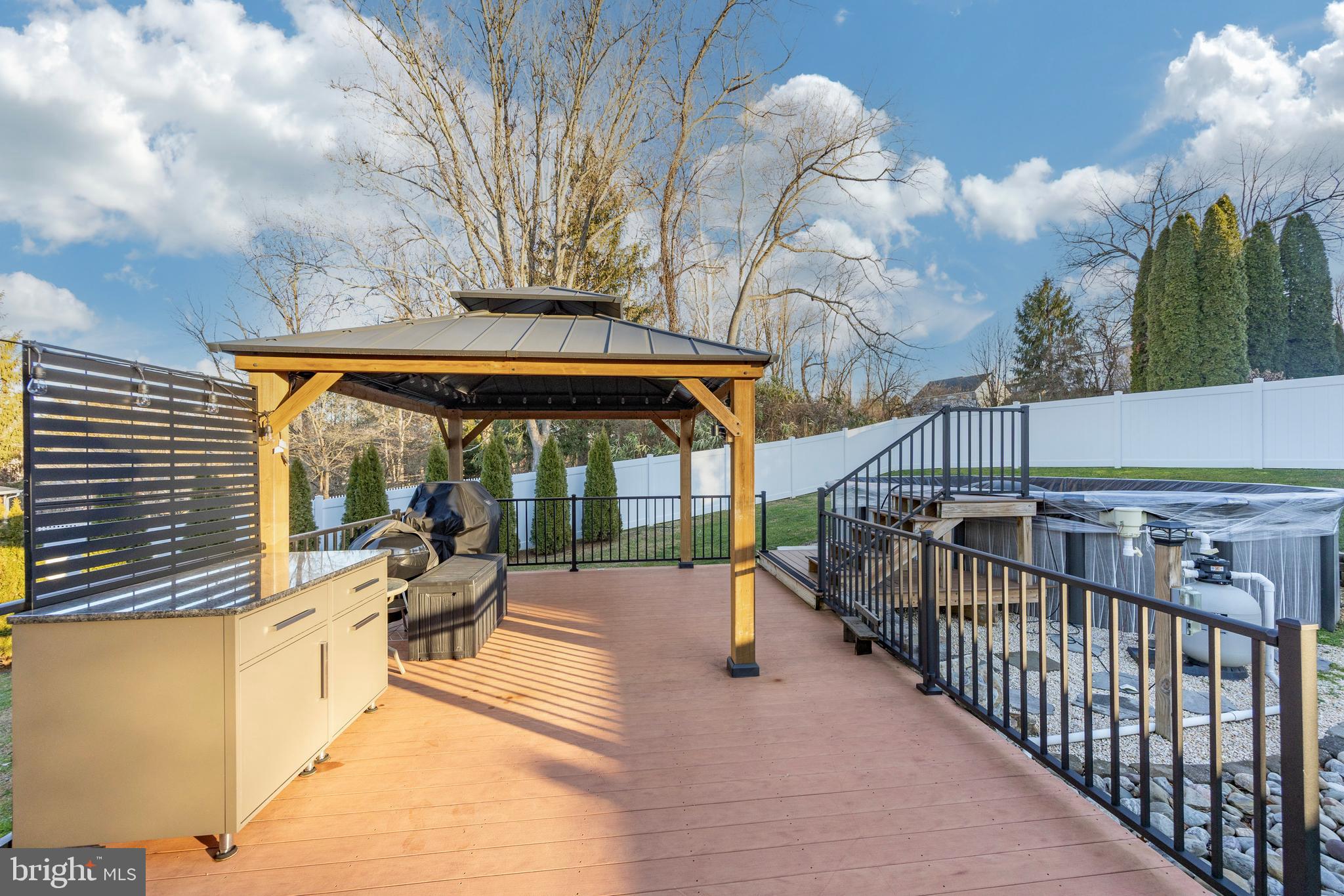 MARSHALL ESTATES - Residential