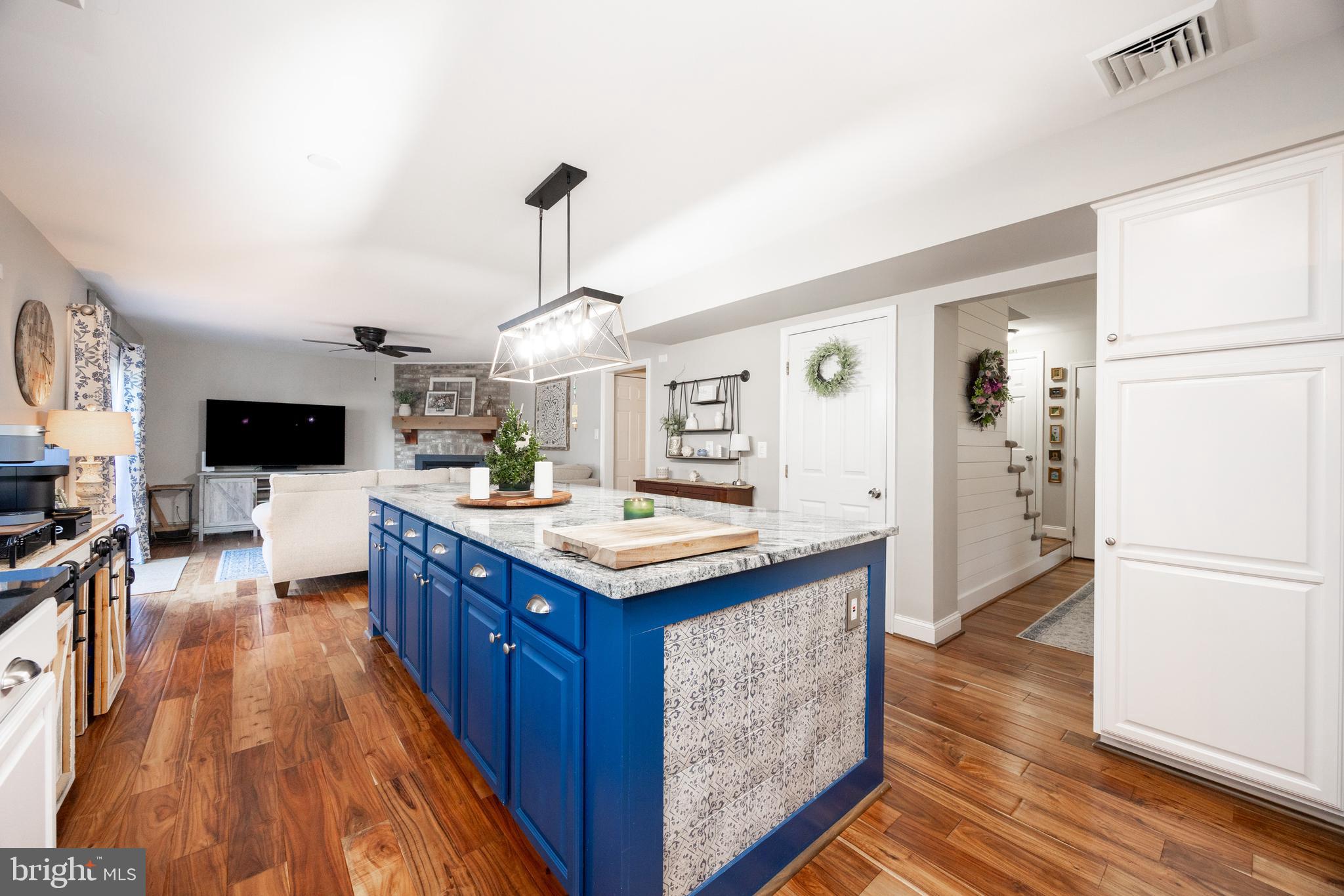 MARSHALL ESTATES - Residential