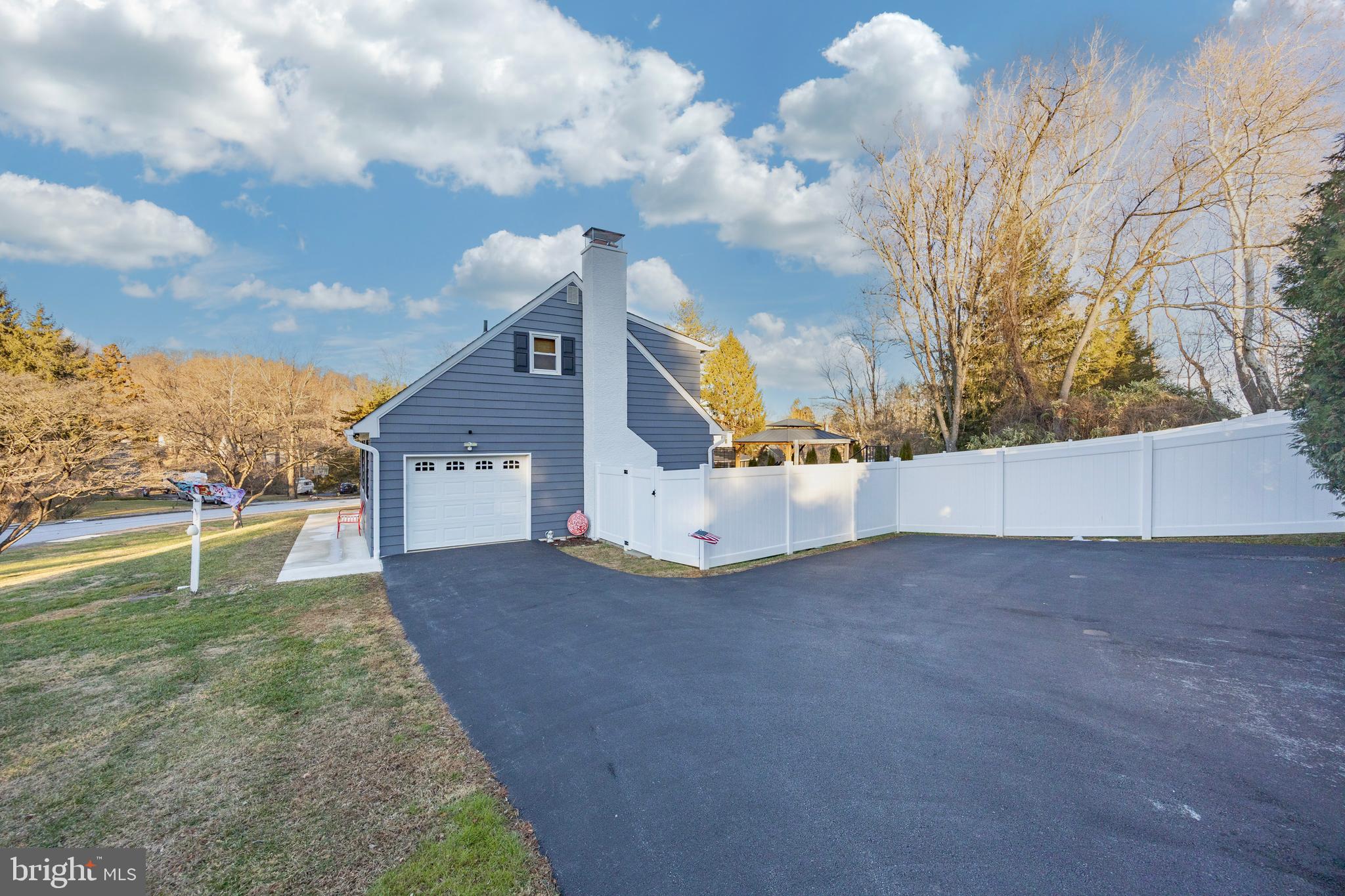 MARSHALL ESTATES - Residential