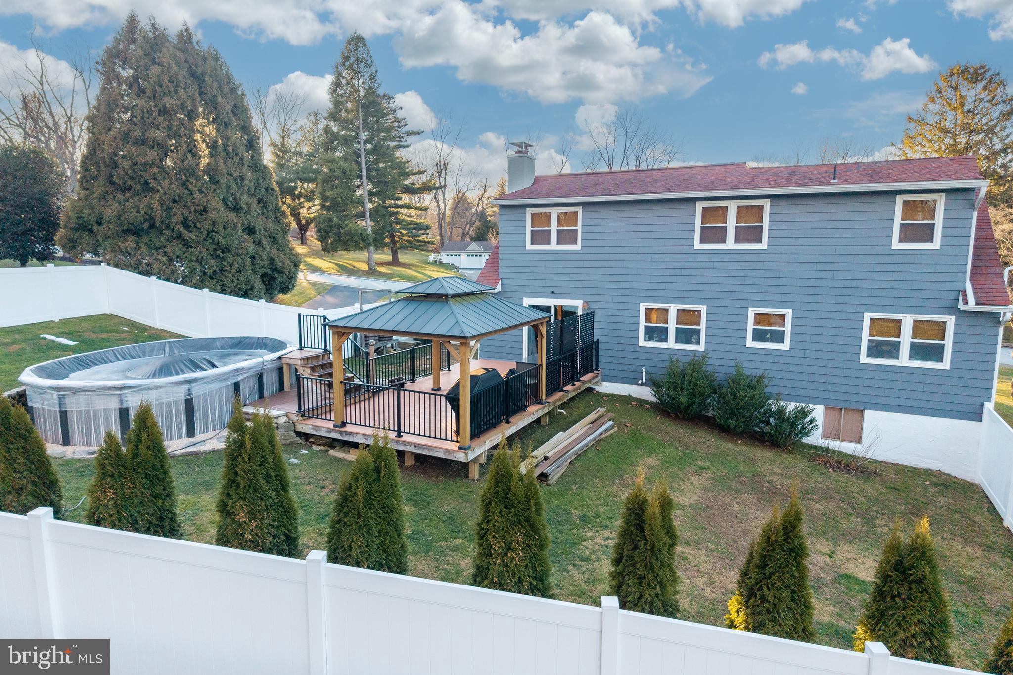 MARSHALL ESTATES - Residential