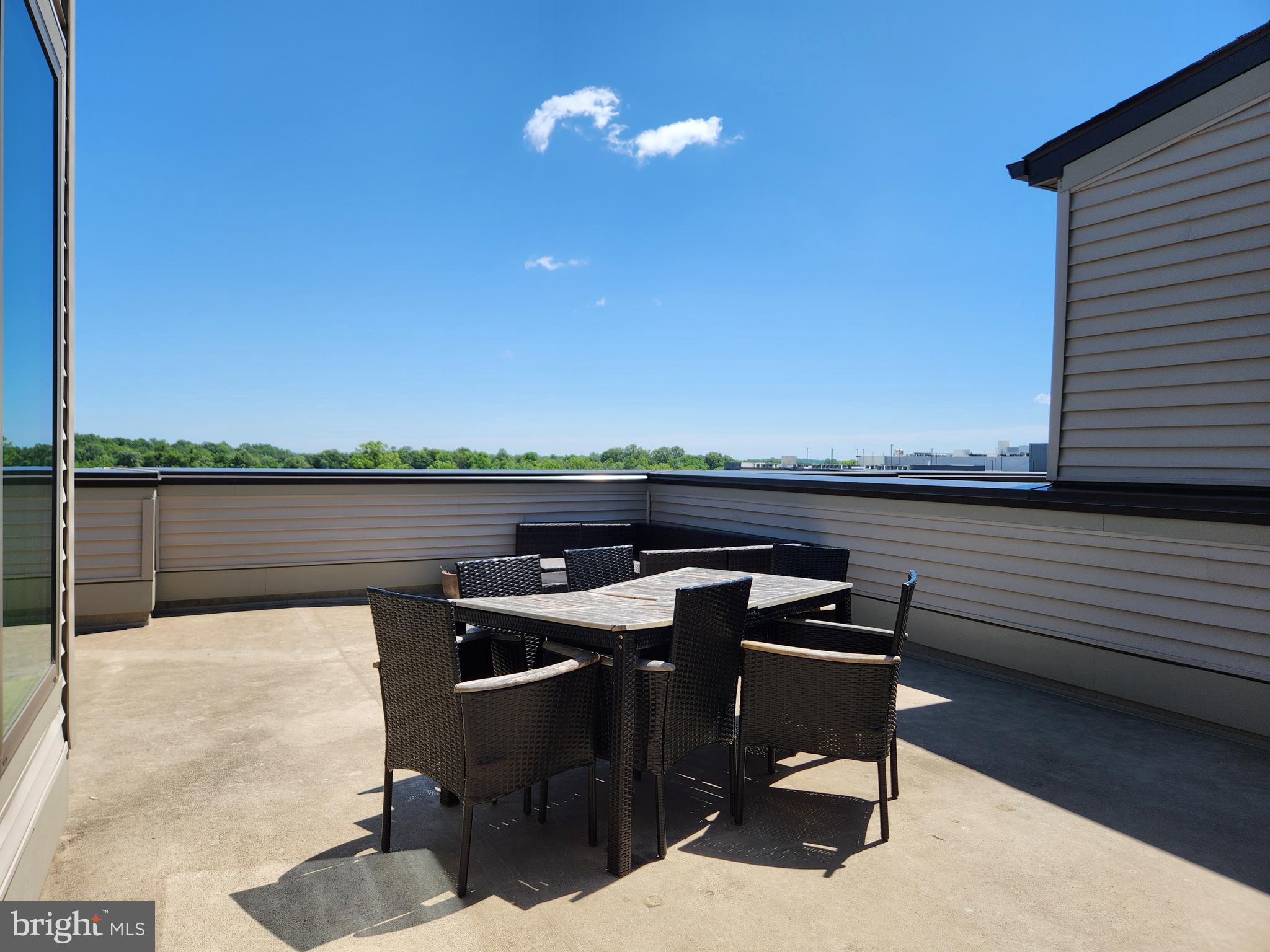 WESTSIDE AT SHADY GROVE METRO - Residential