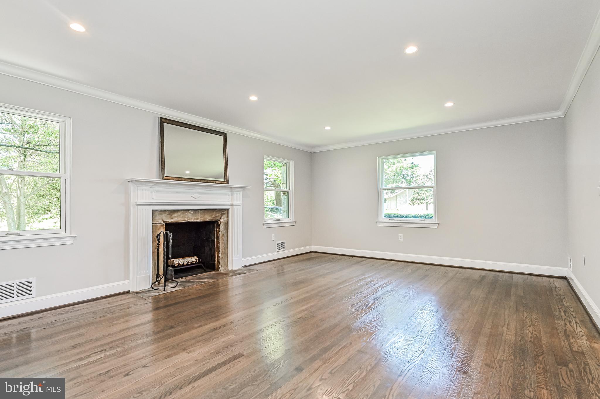 KATHMOOR - Residential Lease