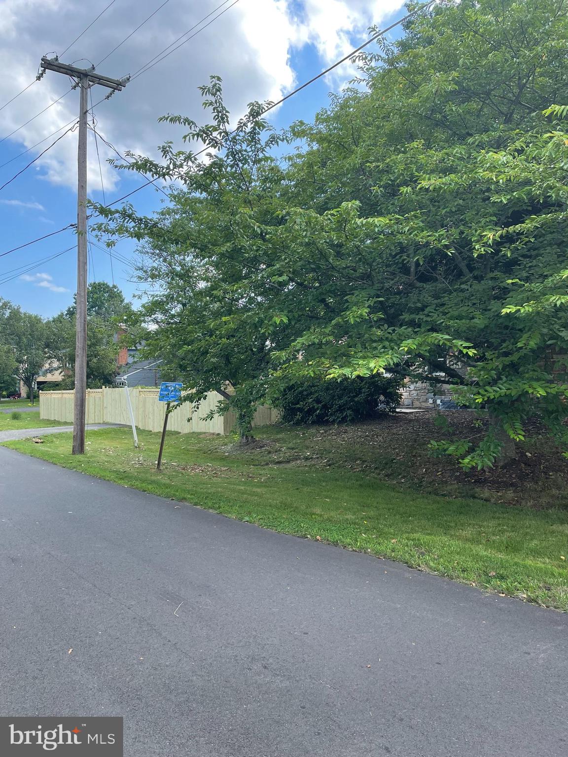 KATHMOOR - Residential Lease