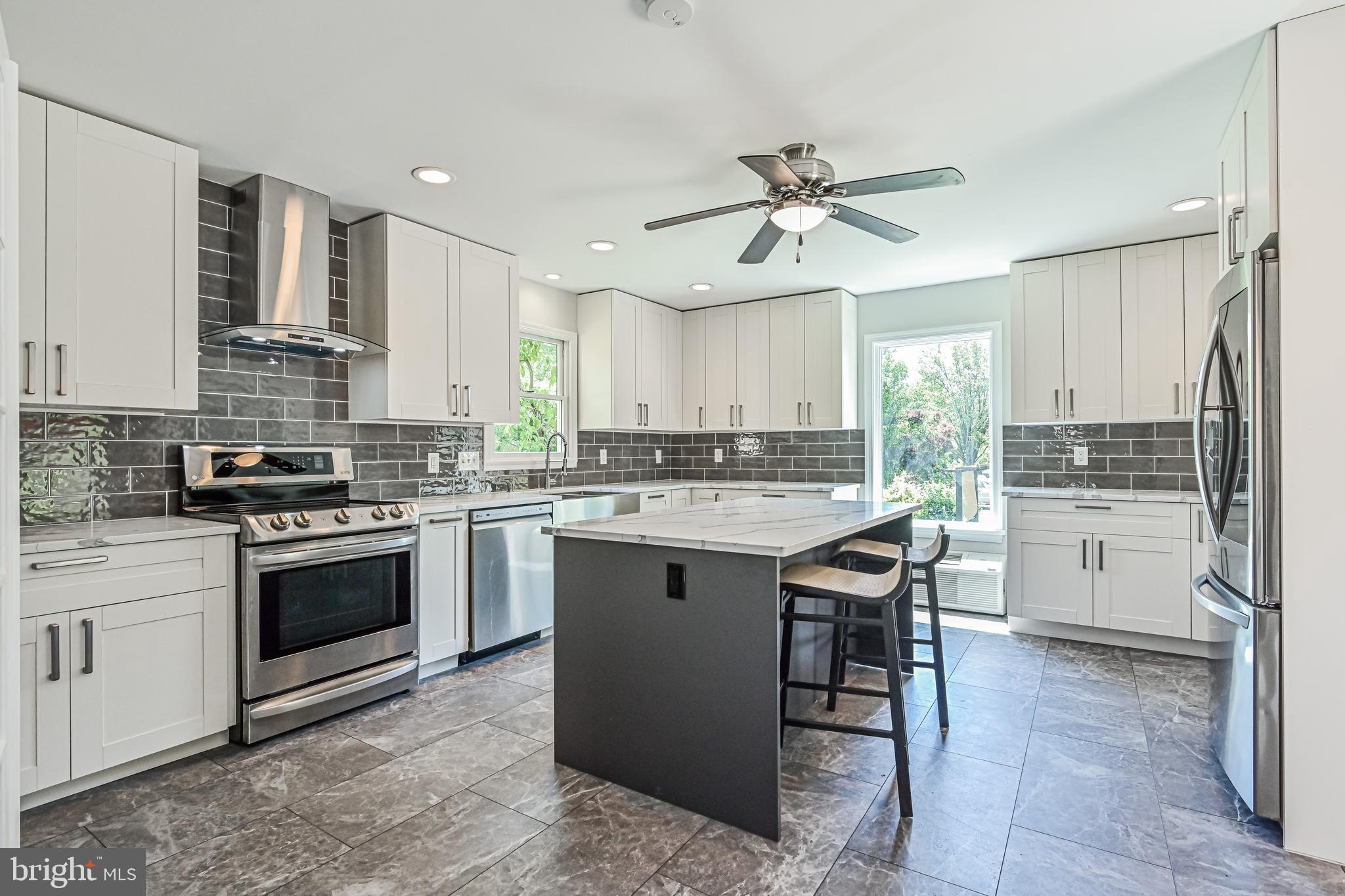 KATHMOOR - Residential Lease