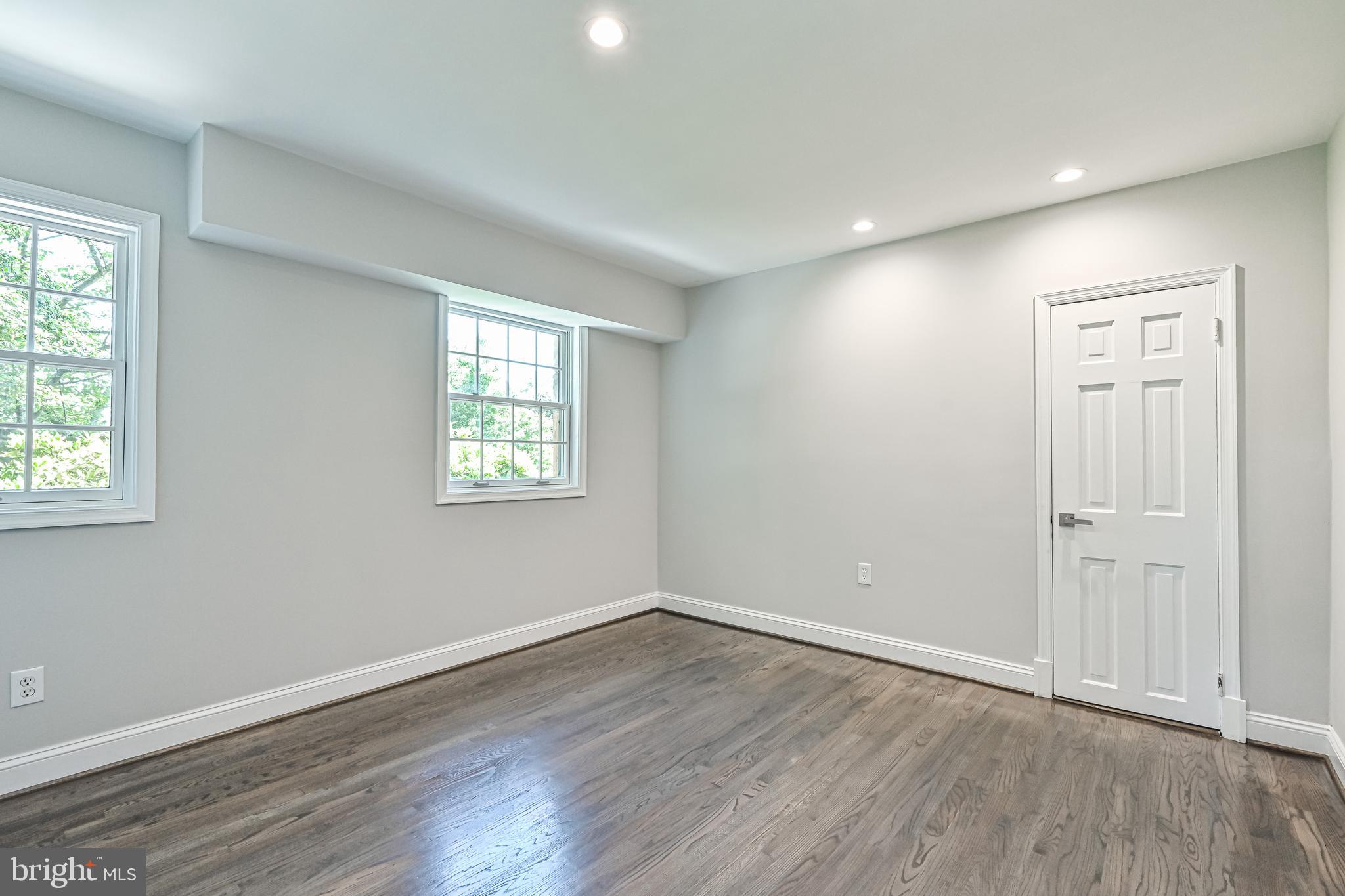 KATHMOOR - Residential Lease