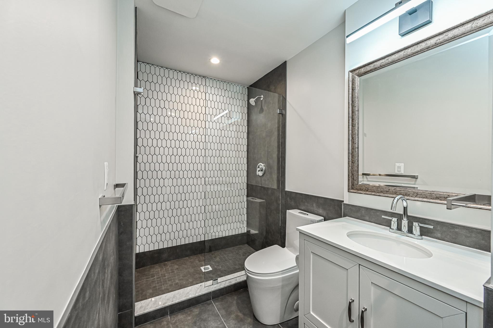 KATHMOOR - Residential Lease