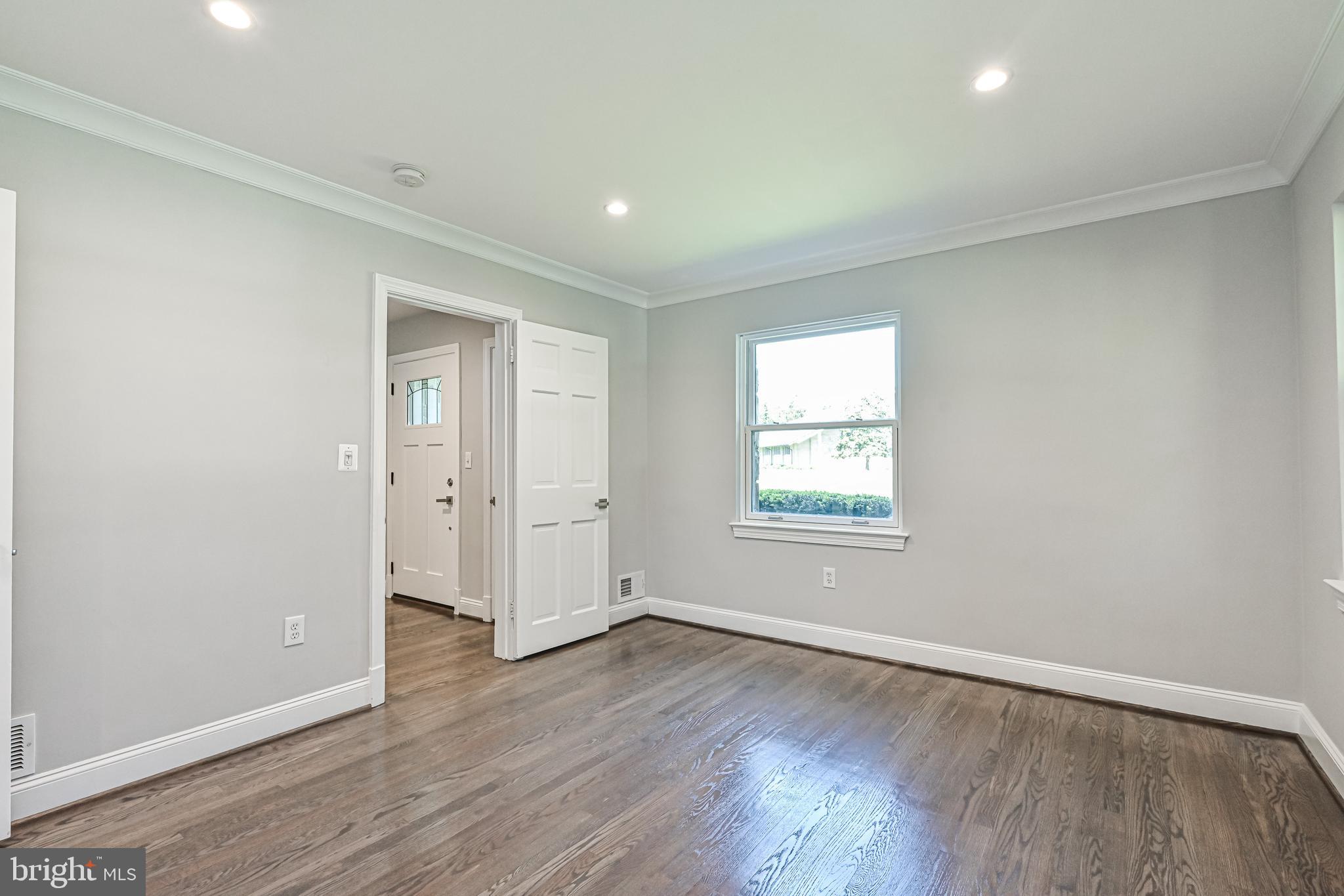 KATHMOOR - Residential Lease