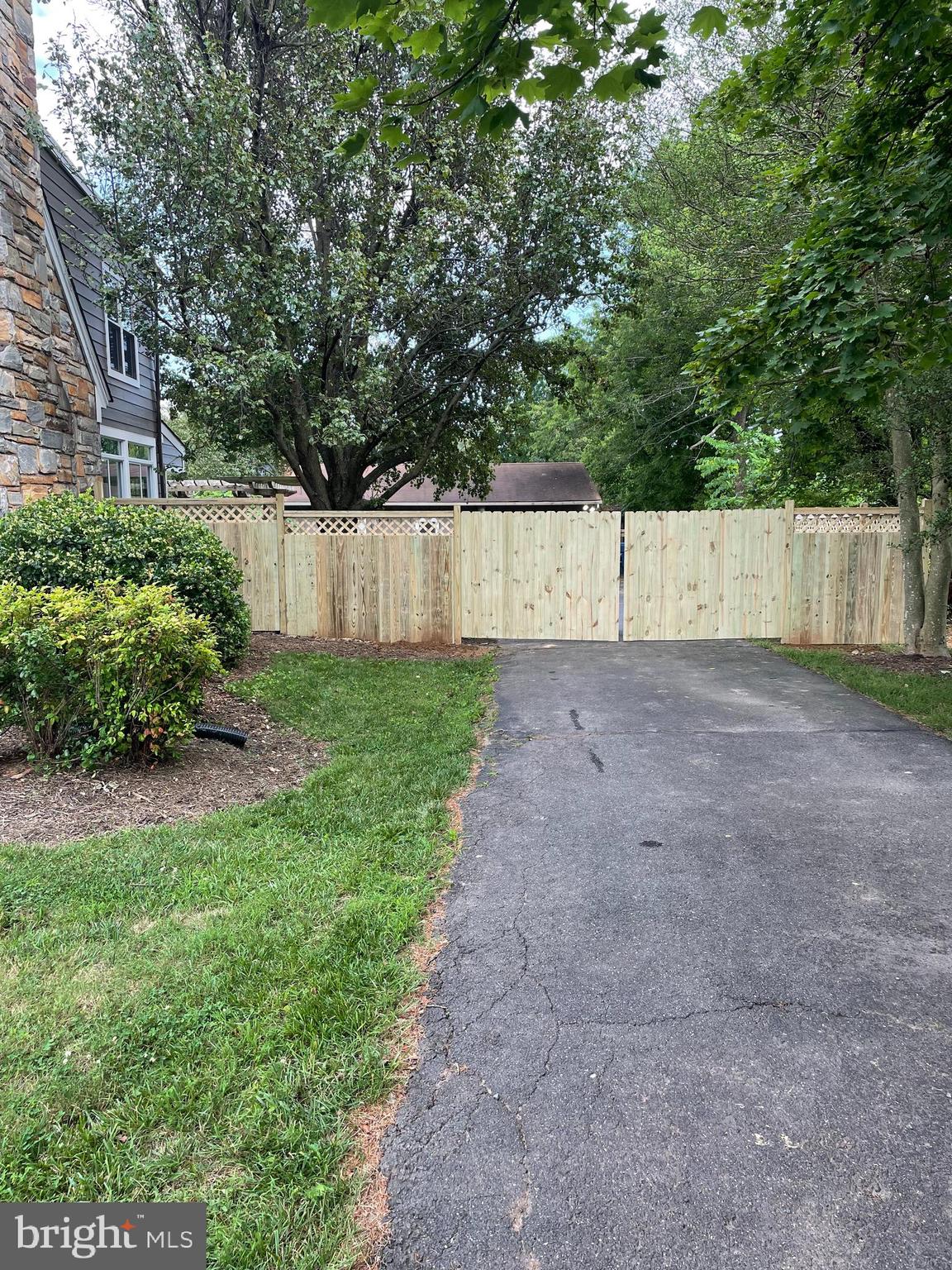 KATHMOOR - Residential Lease