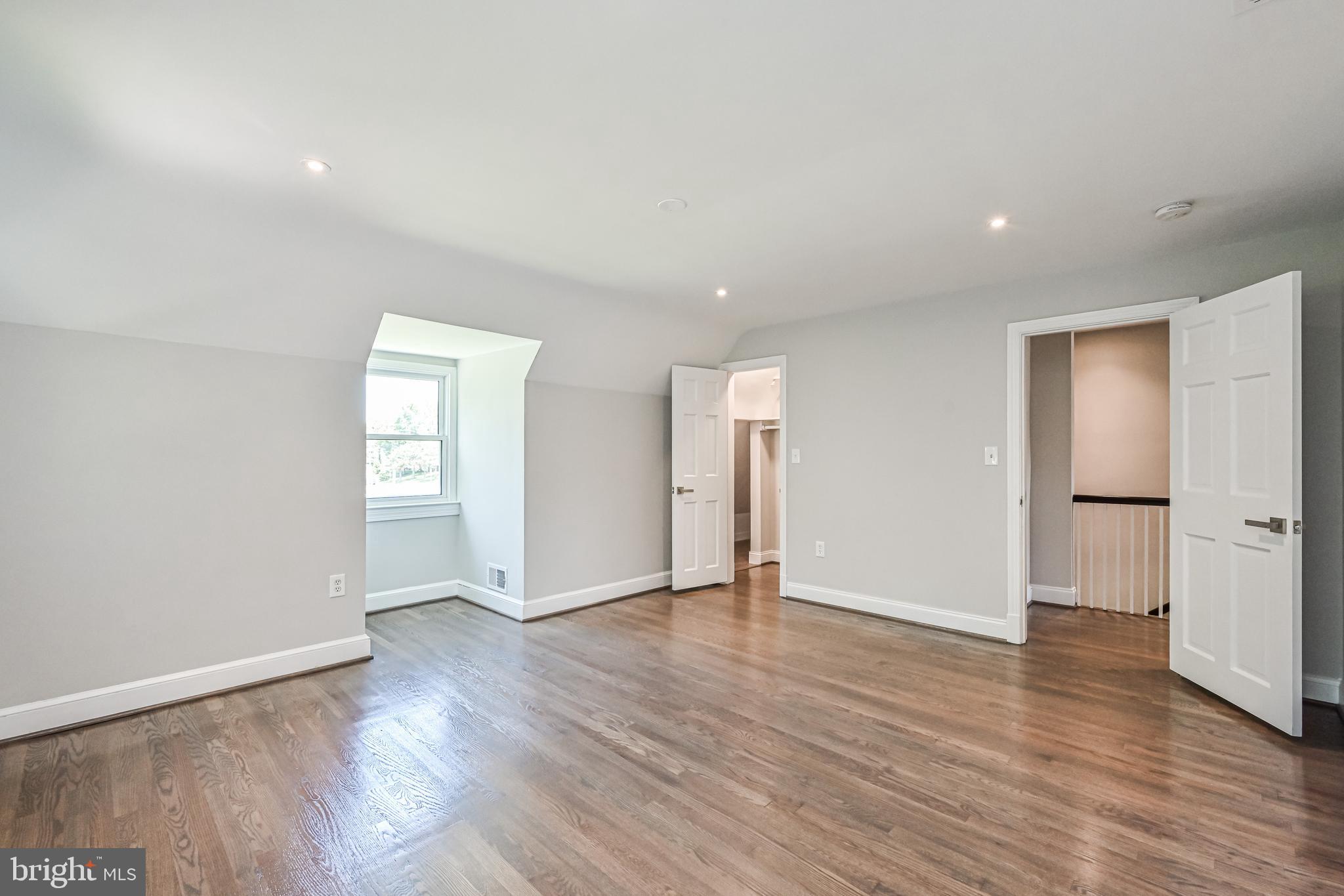 KATHMOOR - Residential Lease