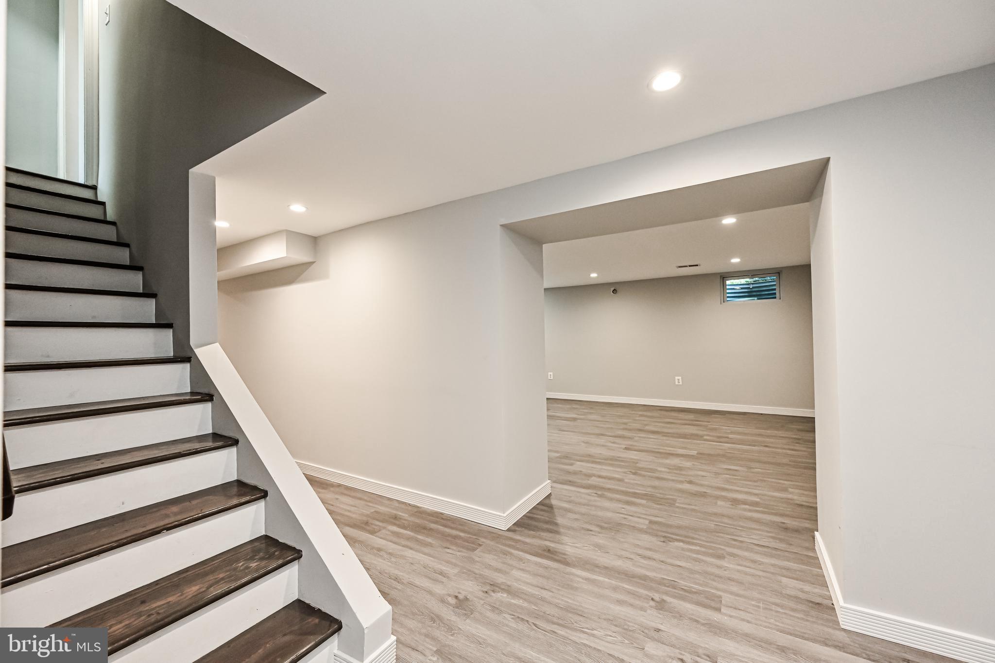 KATHMOOR - Residential Lease