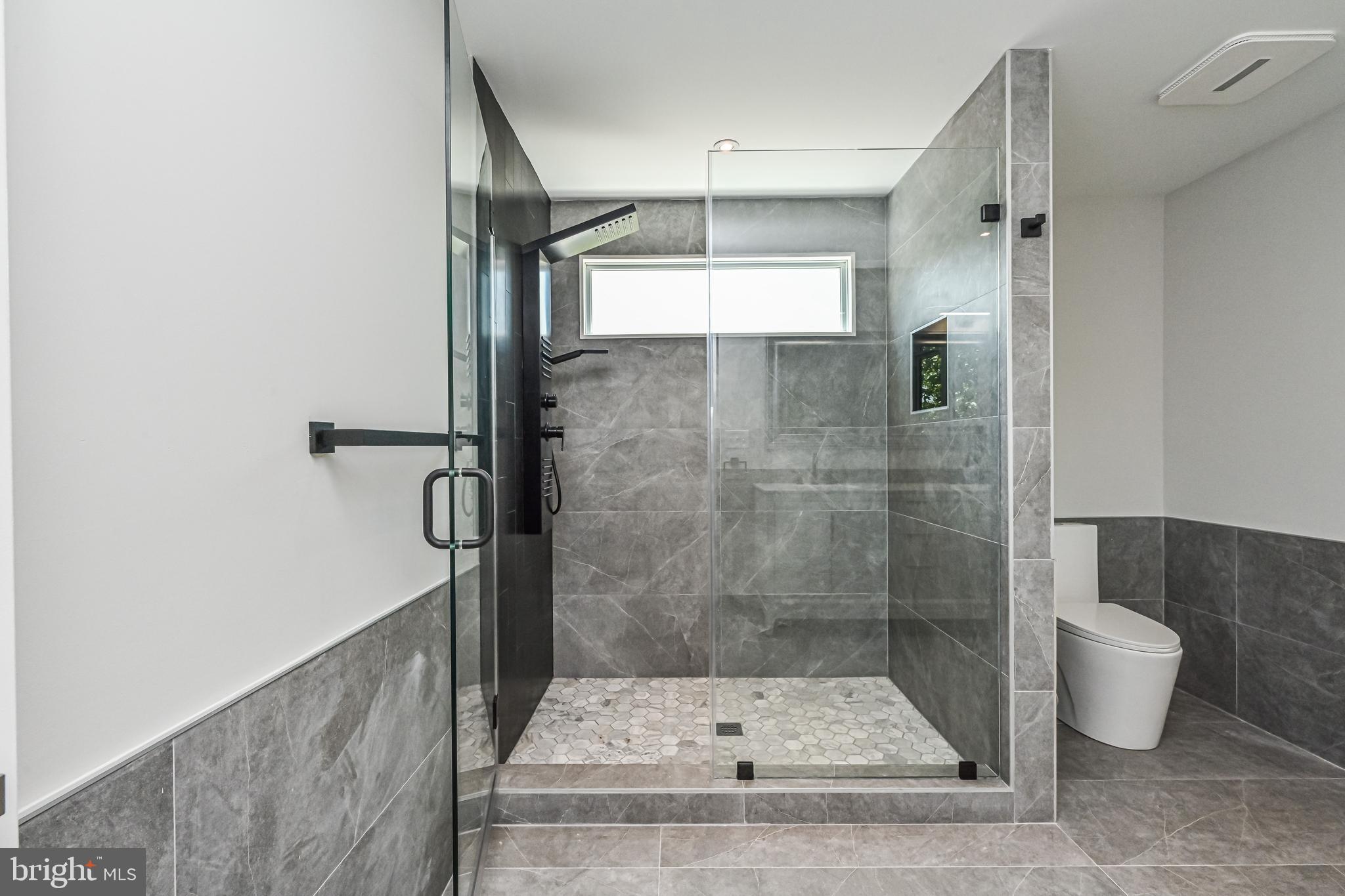 KATHMOOR - Residential Lease