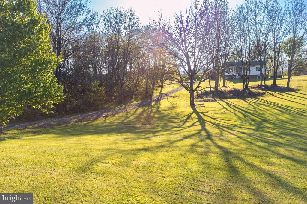 Photo of 2715 Swartz Road, WOODSTOCK, VA 22664 (MLS # VASH2014314)