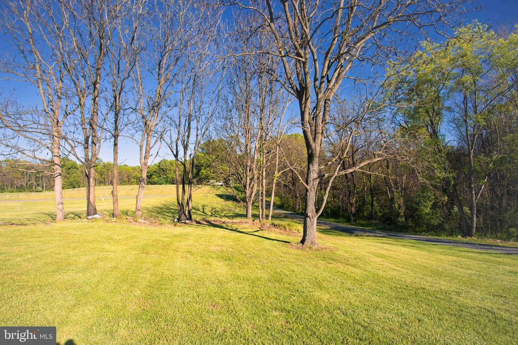 Photo of 2715 Swartz Road, WOODSTOCK, VA 22664 (MLS # VASH2014314)