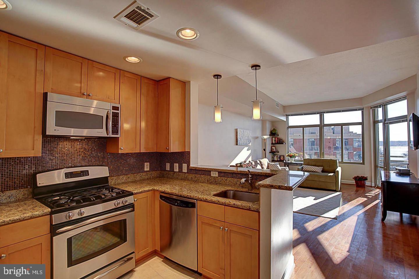 3650 S GLEBE ROAD S 668