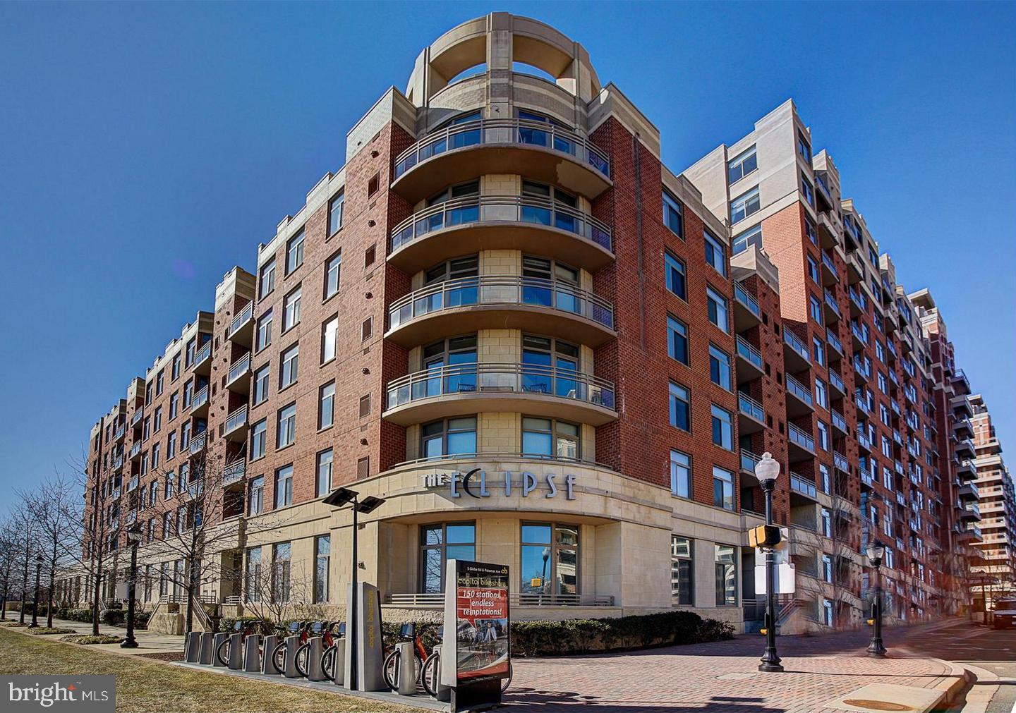 ECLIPSE ON CENTER PARK - Residential