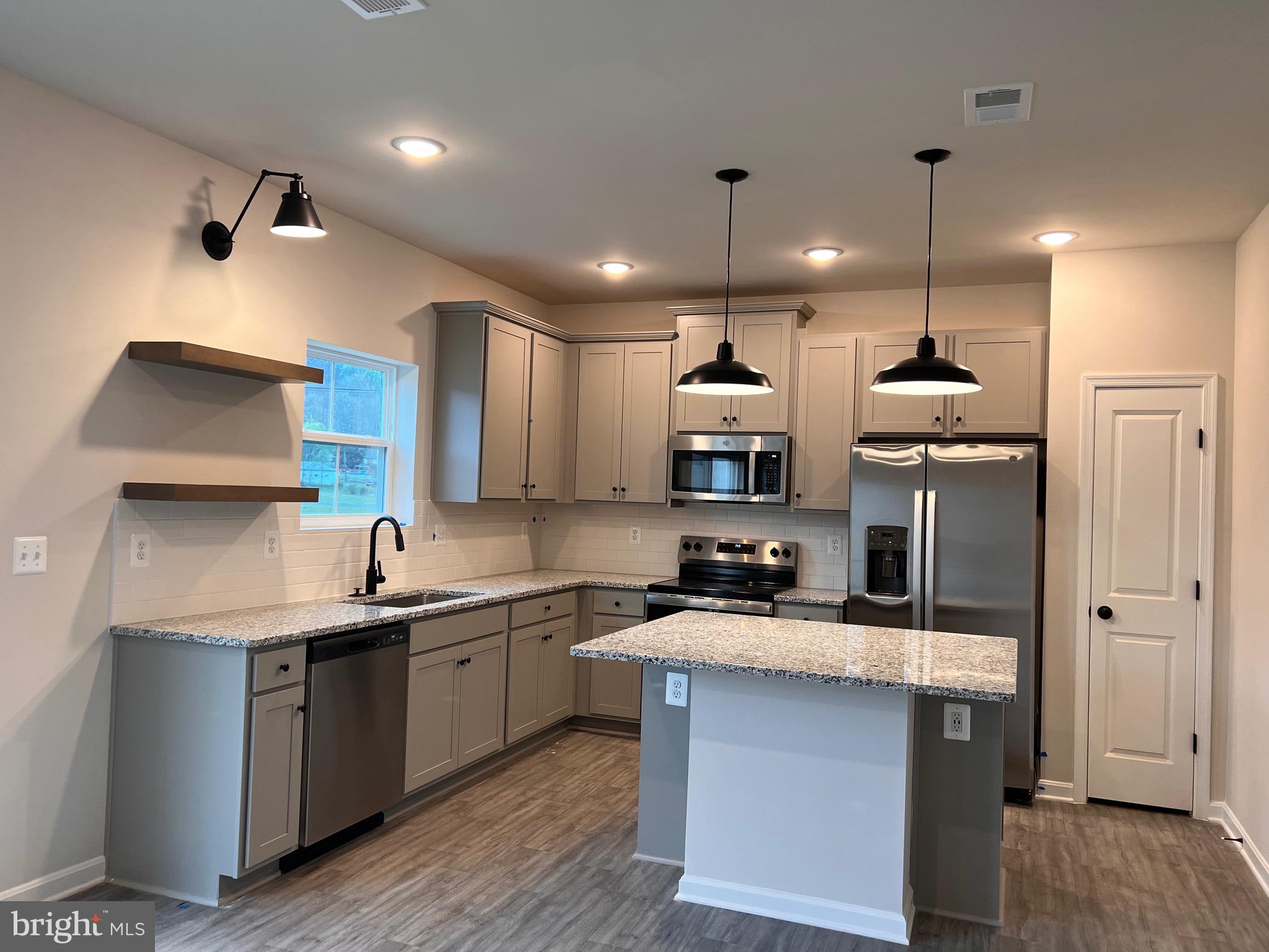 DILLON FARM - Residential