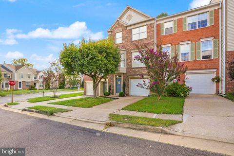3951 BLYSDALE LANE WOODBRIDGE VA 22192