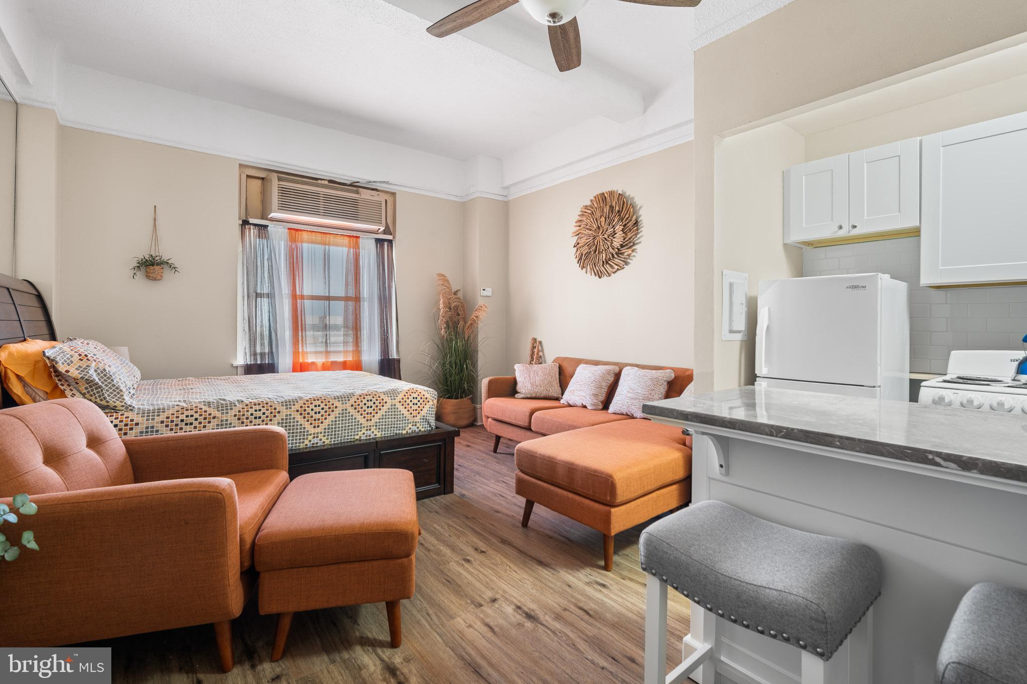 2715 BOARDWALK 917