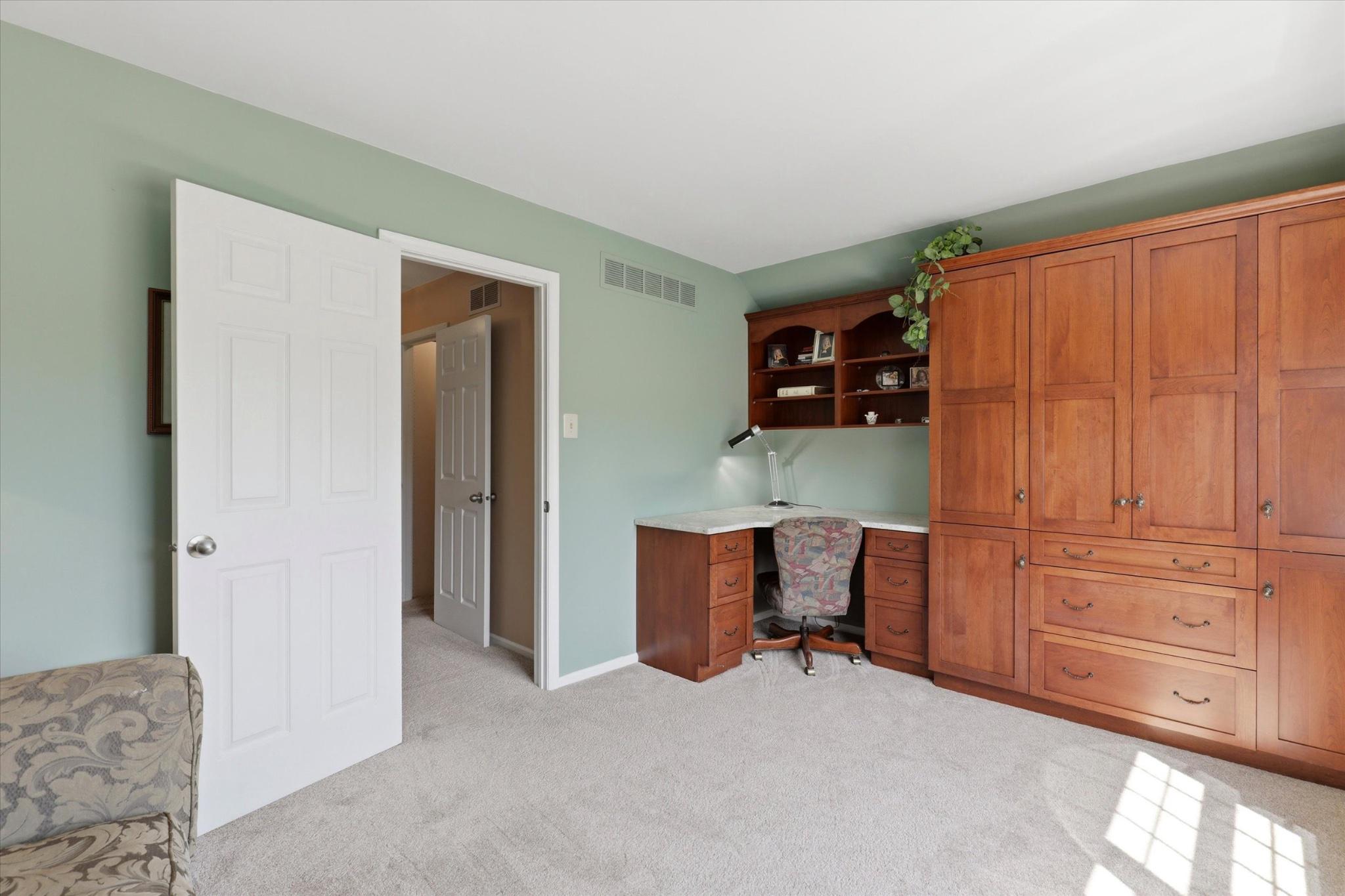 BROOKWOOD ESTS - Residential