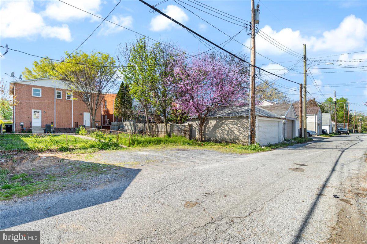 DOWNTOWN FREDERICK - Residential