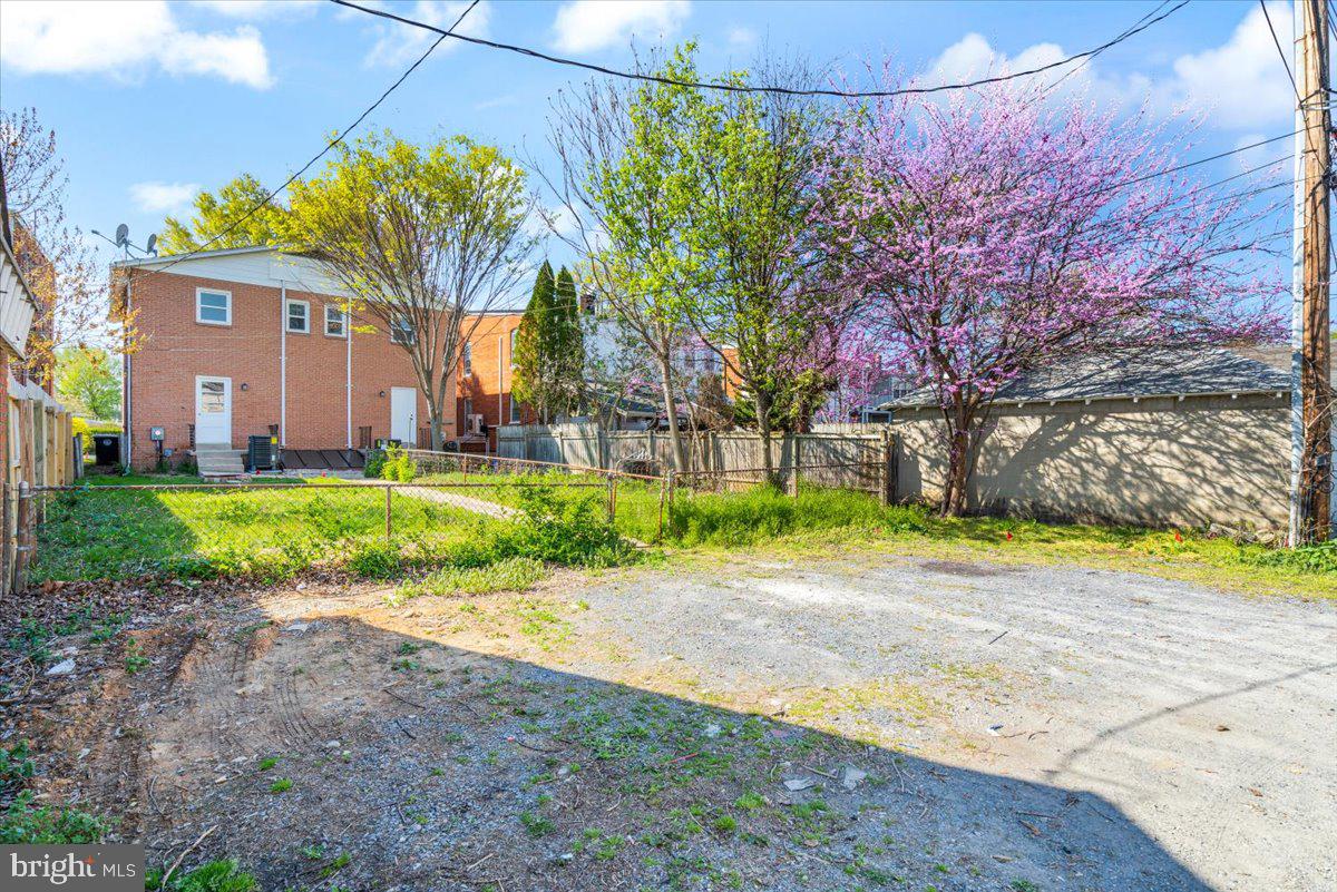 DOWNTOWN FREDERICK - Residential