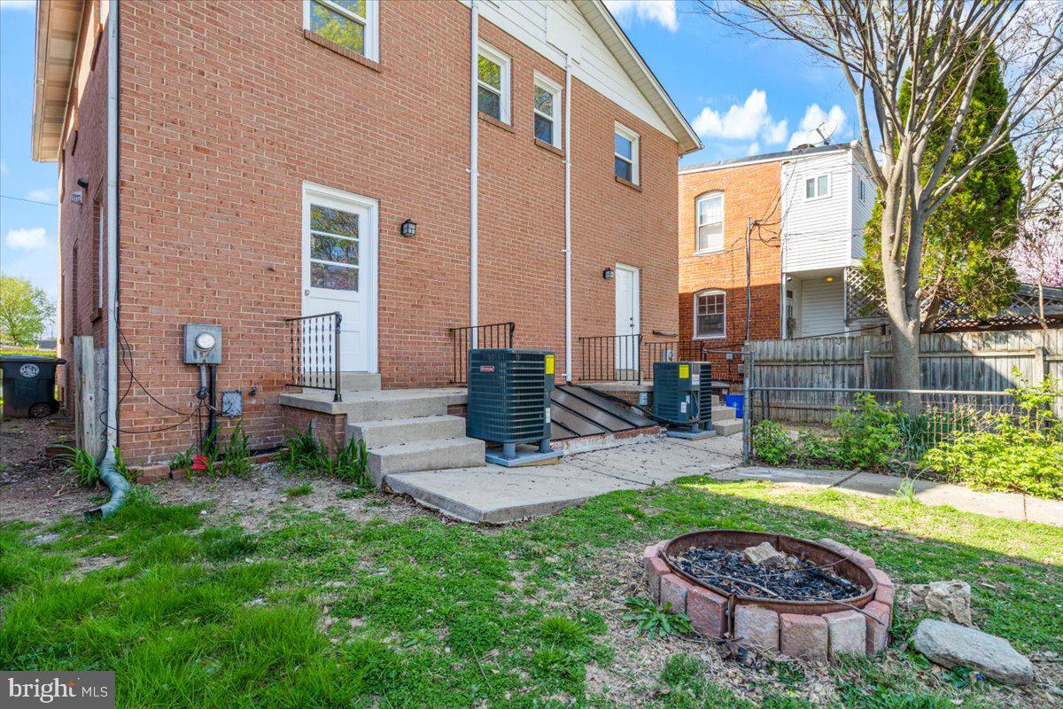 DOWNTOWN FREDERICK - Residential