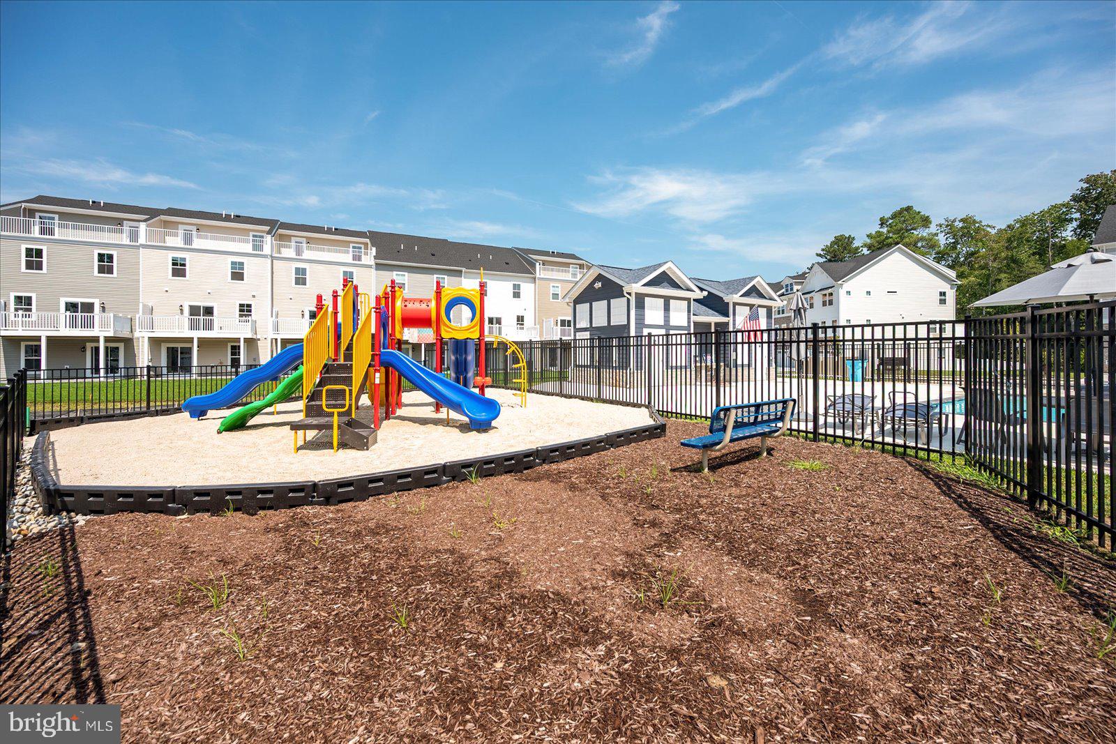 SEA OAKS VILLAGE - Residential