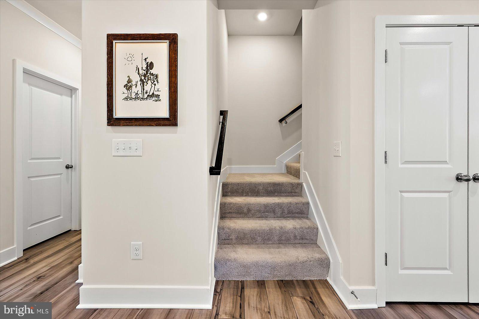 SEA OAKS VILLAGE - Residential