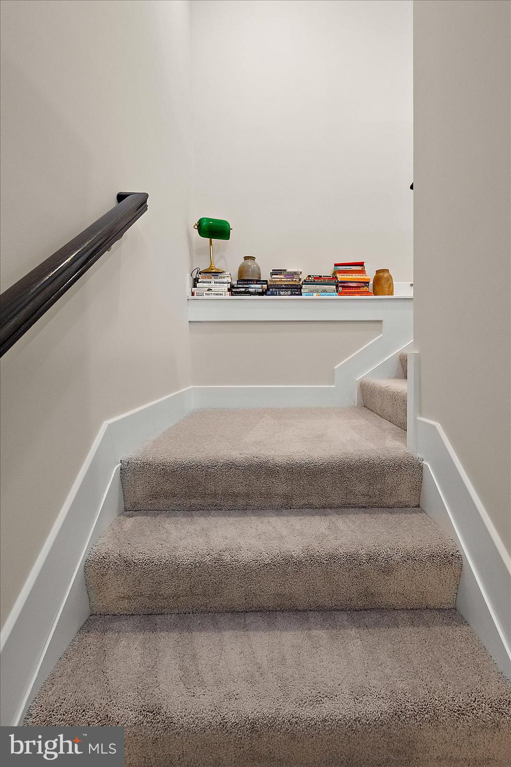 SEA OAKS VILLAGE - Residential