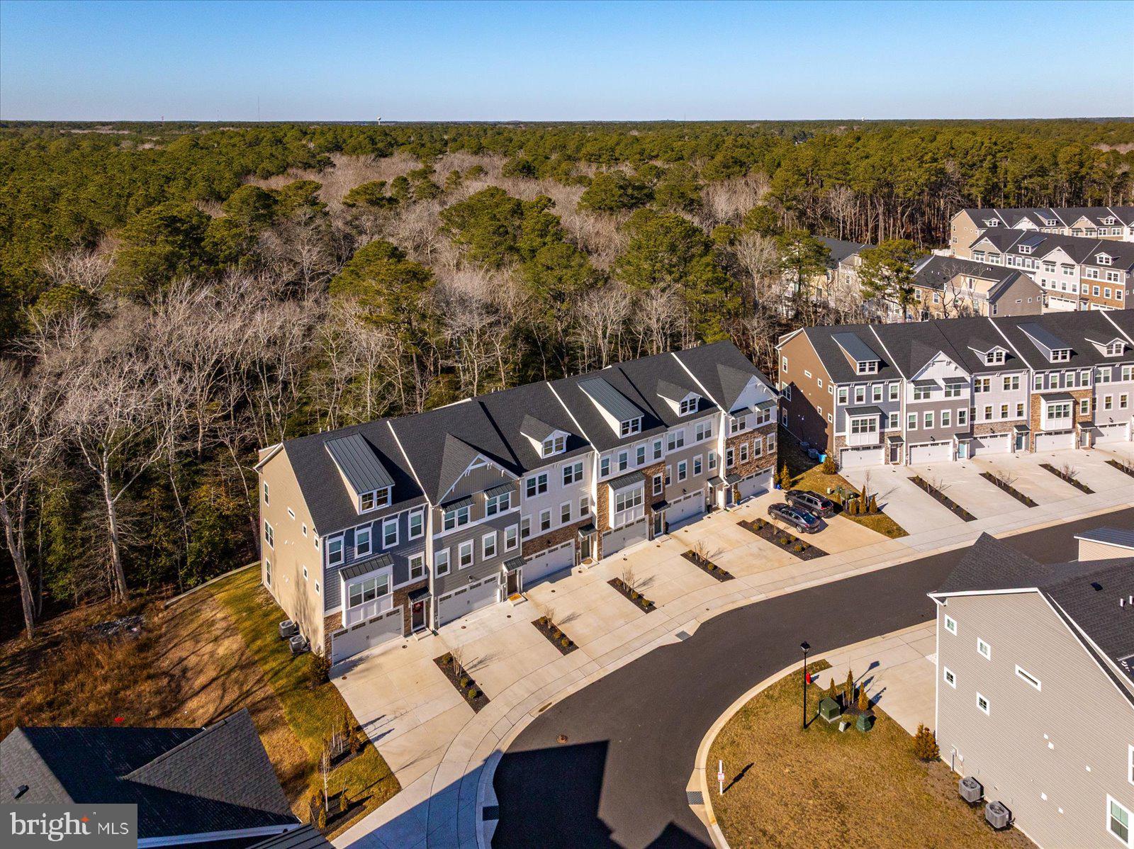 SEA OAKS VILLAGE - Residential